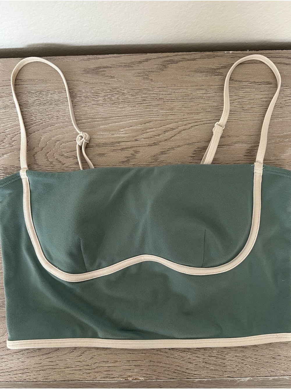 ALO Women’s Green and Cream Contrast Trim Strap Top Bag
